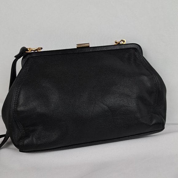 Liz Claiborne Leather Co Black Snap Crossbody Clutch Satchel Shape - Picture 1 of 16